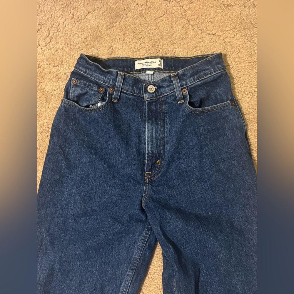 Abercrombie & Fitch Curve love